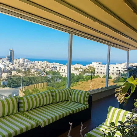 Luxury Penthouse With Large Terrace & Heated Jacuzzi Apartment *